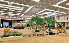 Hotel Santika Mega City Bekasi